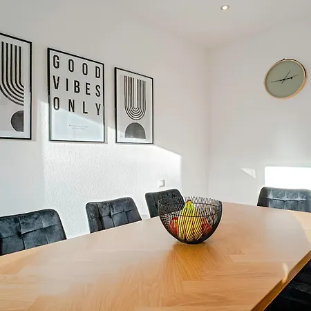 Deluxe Flat, Ps4, Parken, Netflix, Zentral شقة